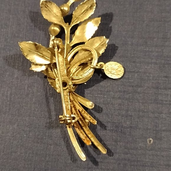 Vintage Fashion Costume Jewelry Brooch Lot (#36) - Picture 5 of 8